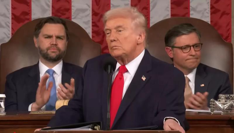 Дональд Трамп высмеял Роберта Де Ниро