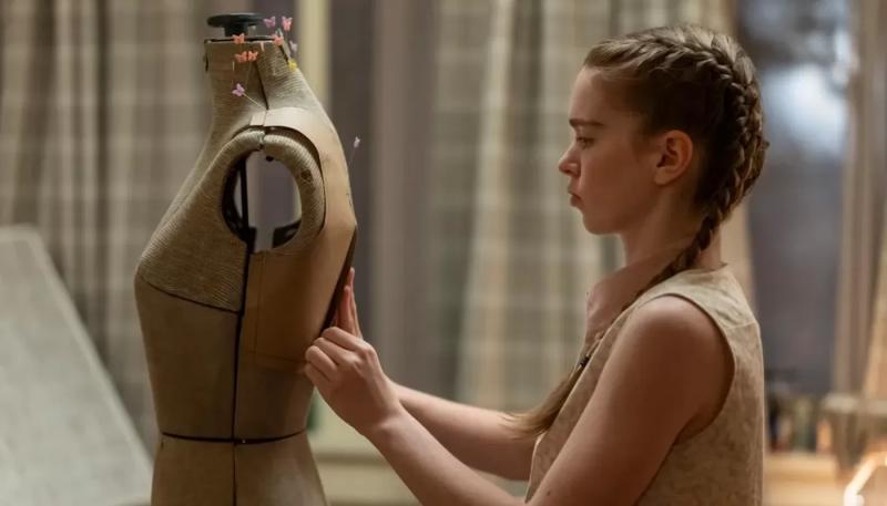 Представлены первые кадры из сериала «Кэрри» по Стивену Кинга